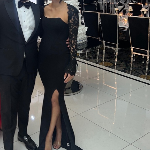 Evening gown - Picture 2 of 3